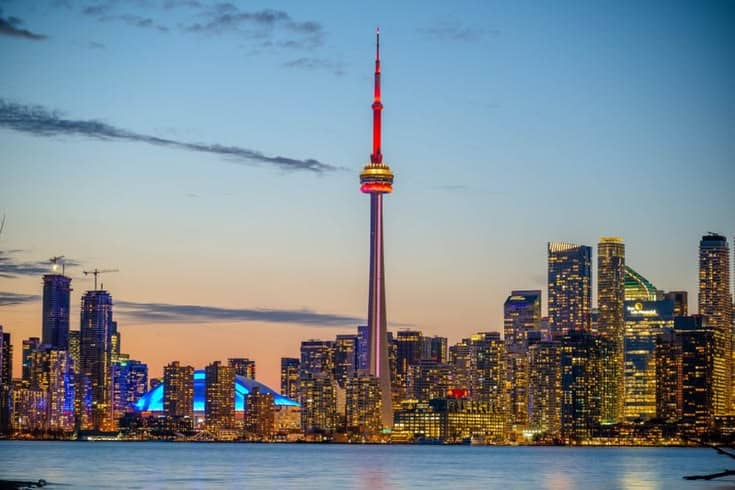 Toronto Canada domestic flights