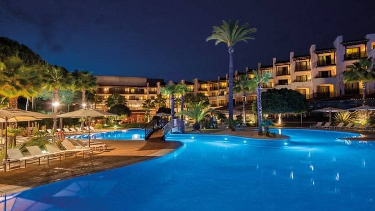 Hotel booking and hotel reservation service